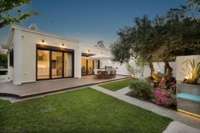Chania Boutique Villa - steps from the beach